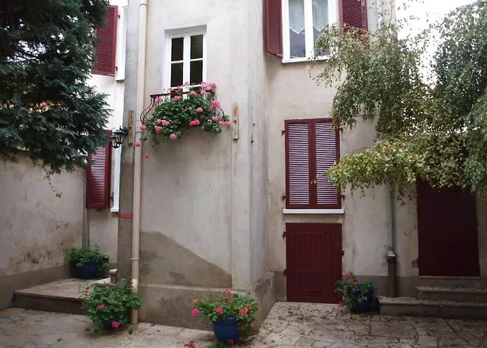 דירה Superbe Avec Parking Gratuit Sur Place *