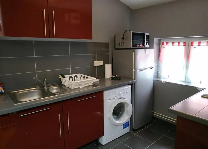 Superbe Avec Parking Gratuit Sur Place דירה *